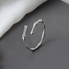 Simple Bamboo Knot Opening Ring
