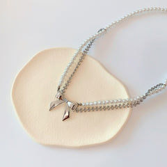 Retro necklace with bow