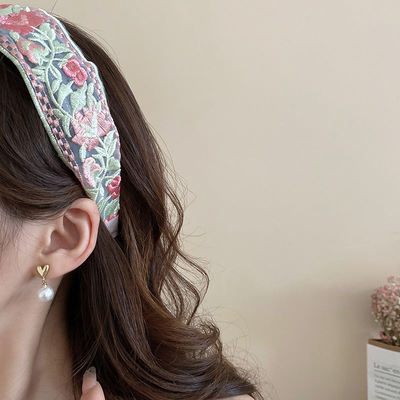 Acrylic Flower Embroidered Headband