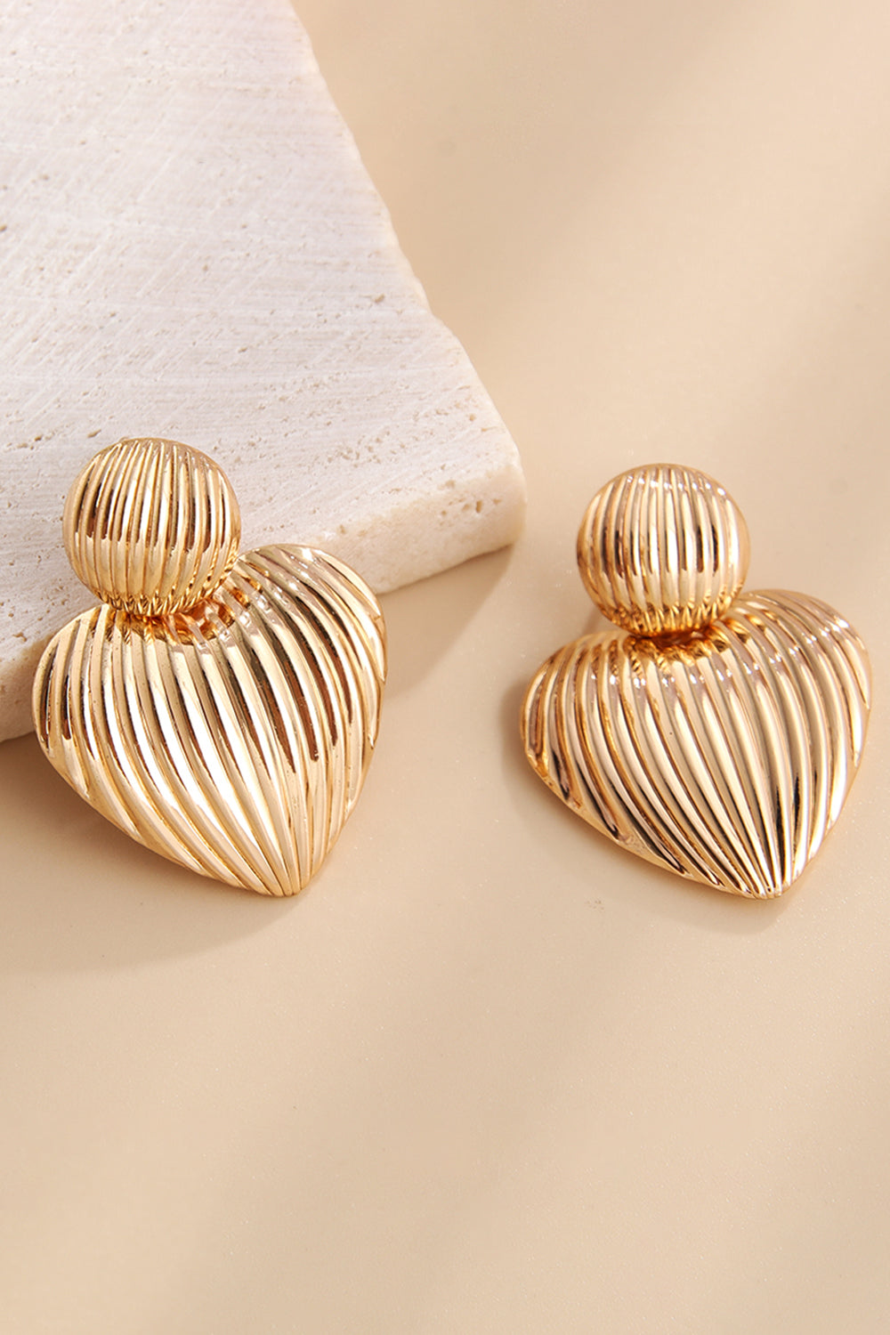 Zinc Alloy Ribbed Earrings