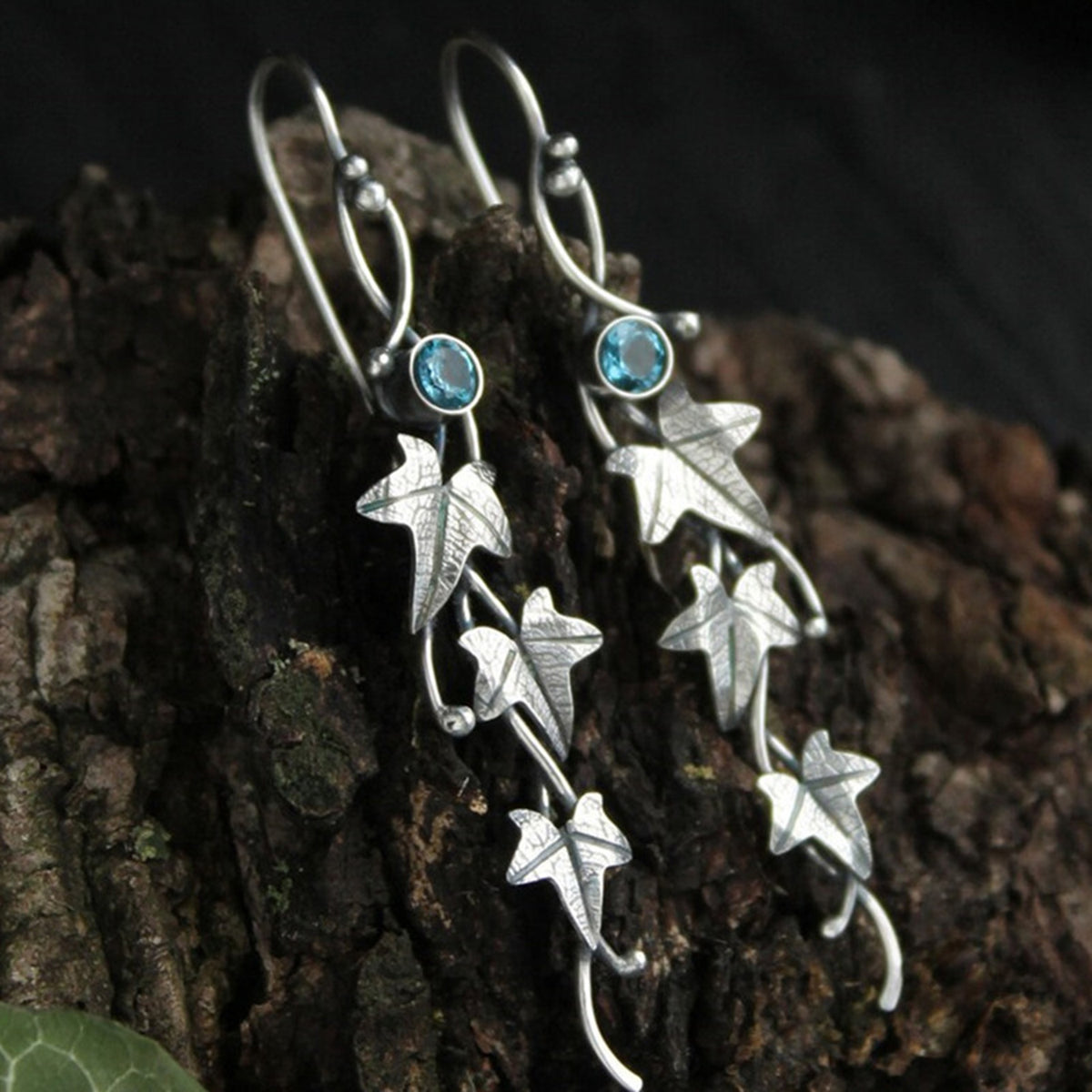 Boucles d'oreilles pendantes en alliage avec feuilles de lierre