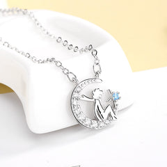 Aesthetic silver necklace with moon pendant