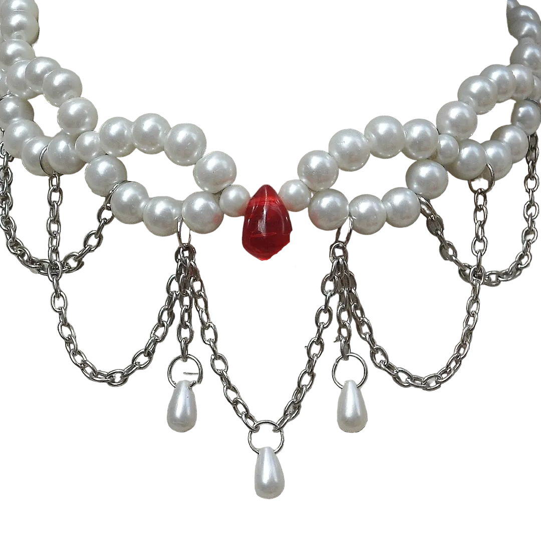 Y2K style pearl necklace