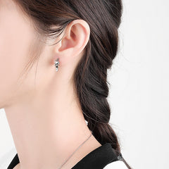 Creative e-girl style heart-shaped earrings